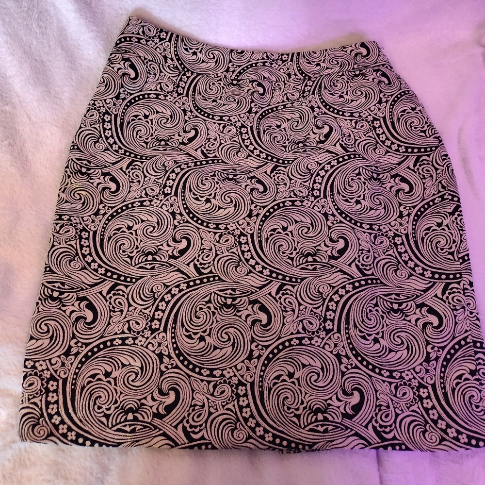 Ann Taylor Black and White  Paisley Swirl A-Line Skirt